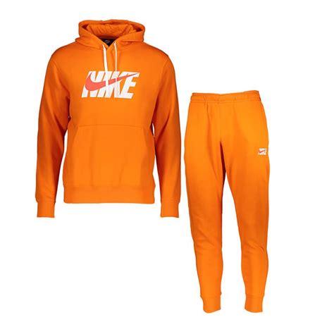 nike trainingsanzug weiß orange|Trainingsanzüge von Nike vor und nach dem Training tragen.